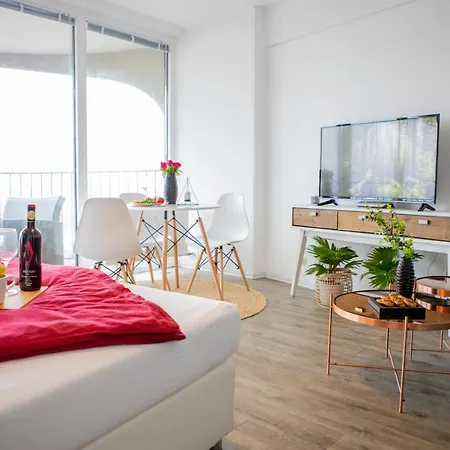 Modernes Apartment Mit Tollem Blick Ueber Die Stadt Augsburg Exterior photo