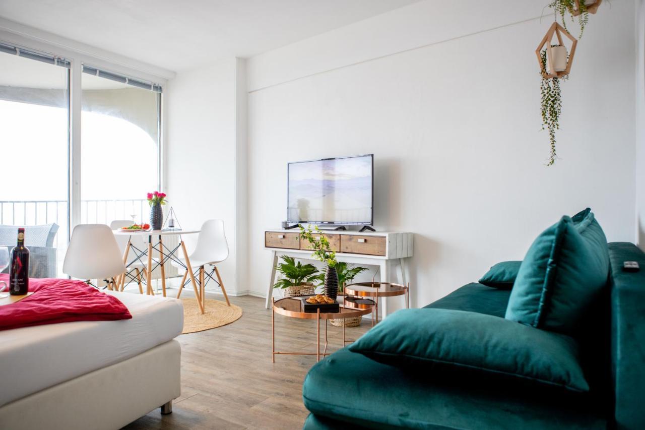 Modernes Mit Tollem Blick Ueber Stadt Apartment